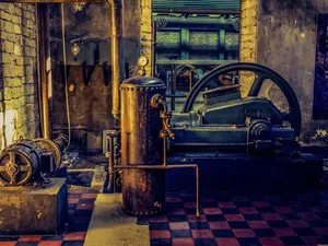 LHI Vertical Impact Mill